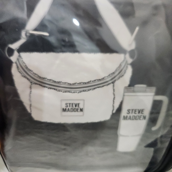 🔹️Steve Madden  🔹 Black 6 PC Travel  clear Gift Set "the cozy set"  NWT.. - Picture 7 of 13